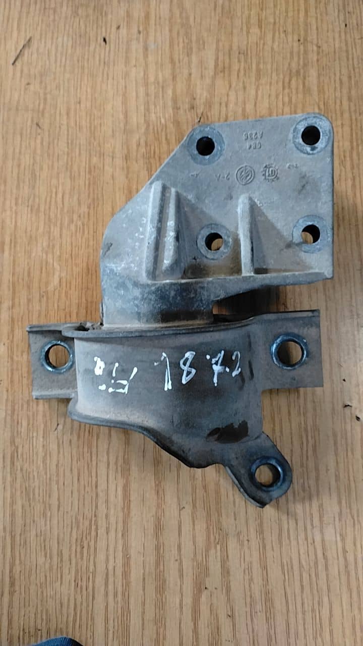 SOPORTE MOTOR