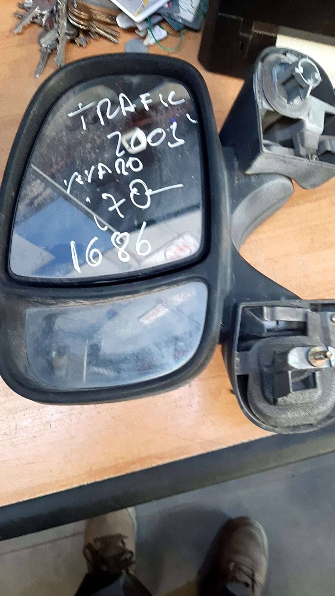 RETROVISOR IZQUIERDO