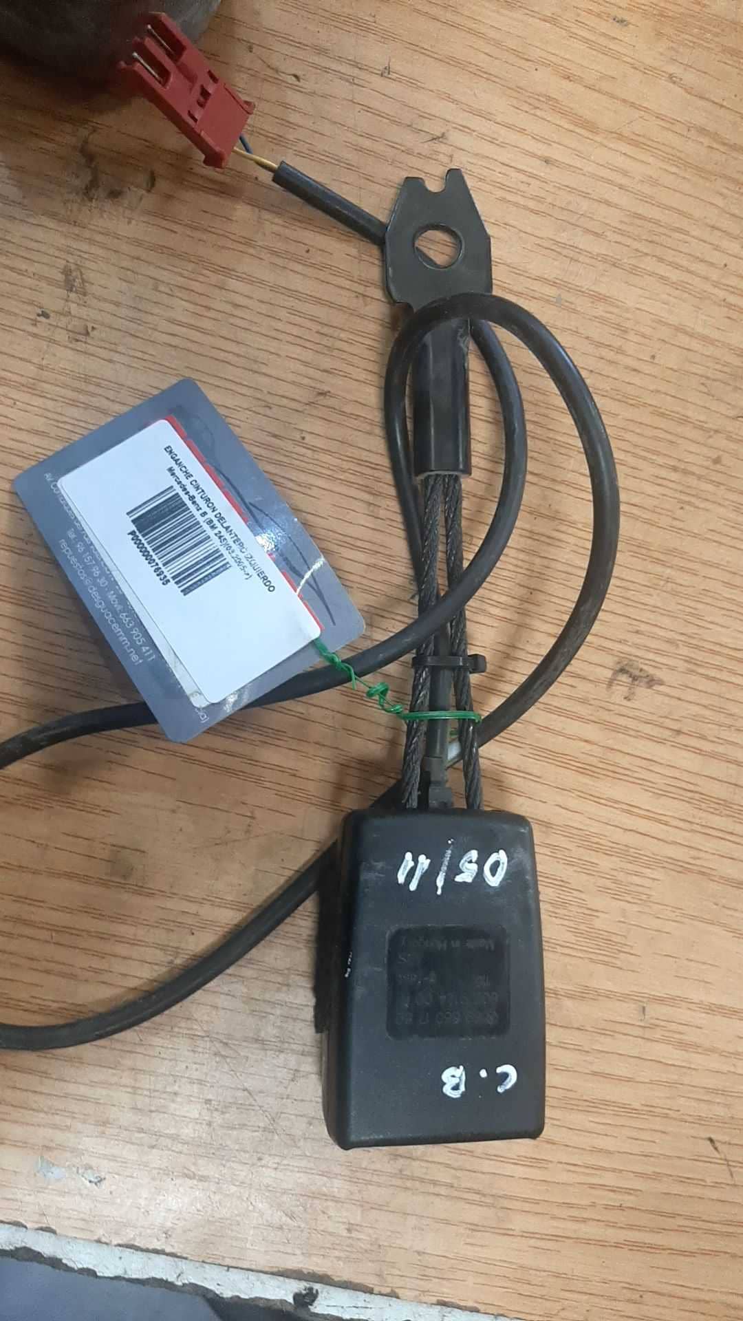 ENGANCHE CINTURON DELANTERO IZQUIERDO