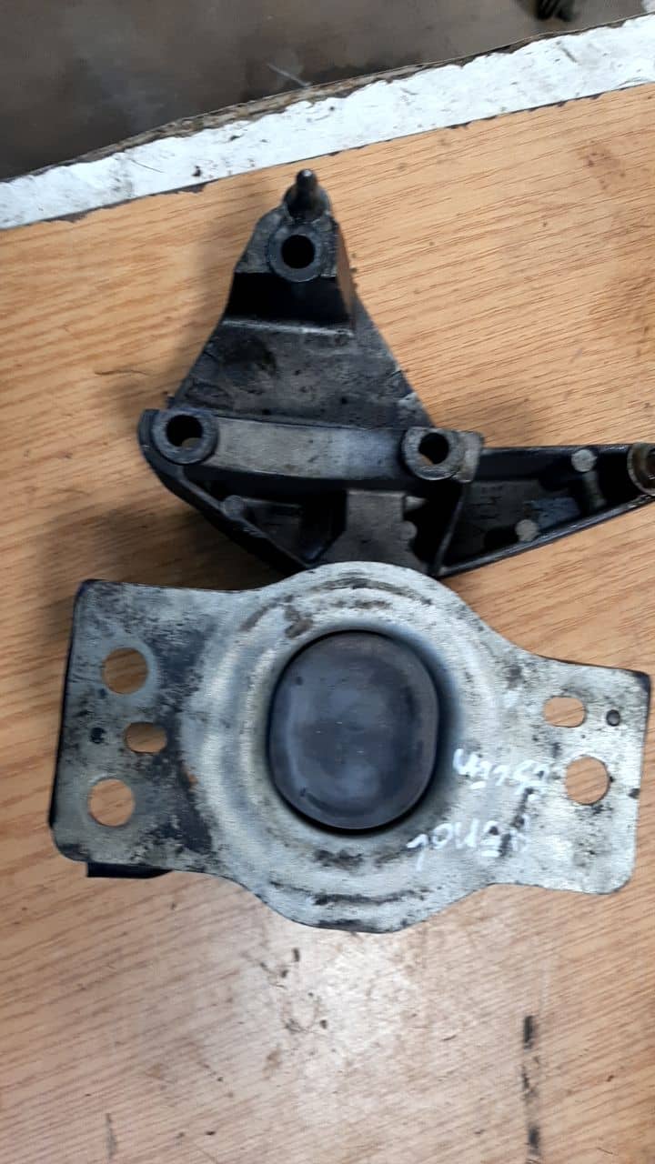SOPORTE MOTOR
