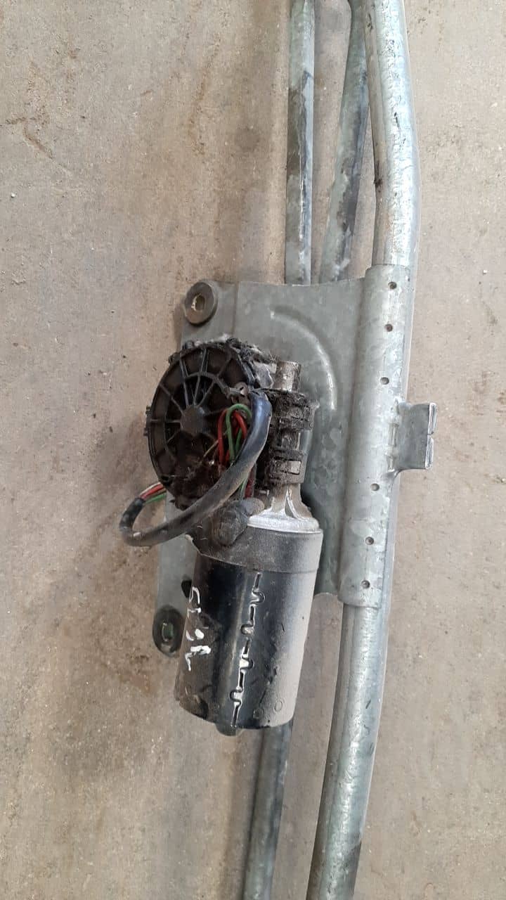 MOTOR LIMPIA DELANTERO