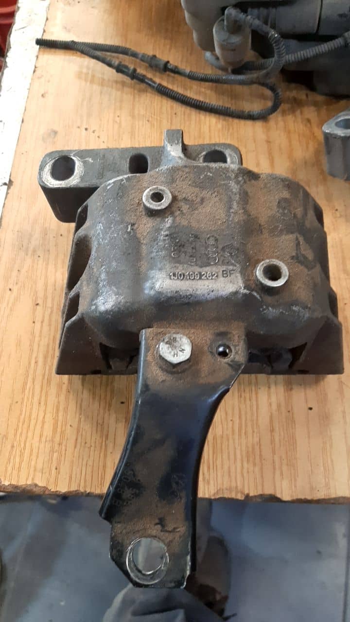 SOPORTE MOTOR