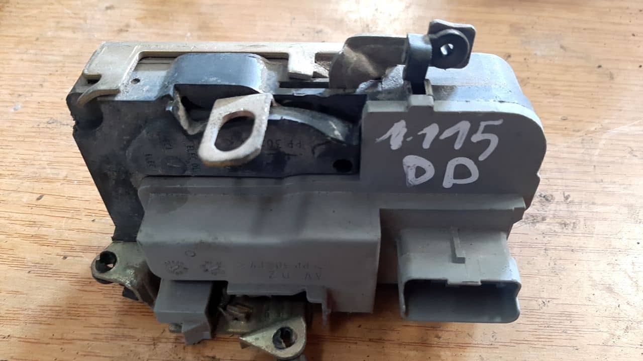 CERRADURA PUERTA DELANTERA DERECHA