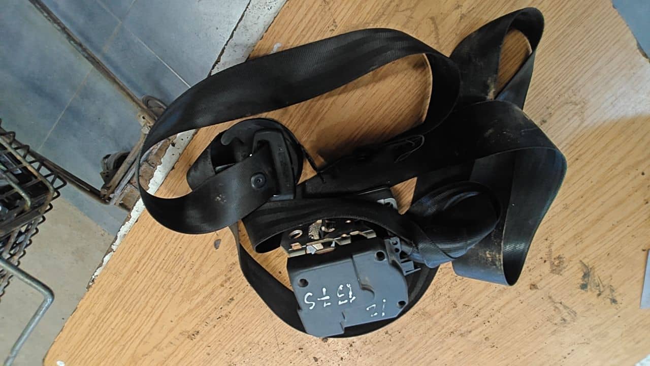 CINTURON SEGURIDAD DELANTERO IZQUIERDO