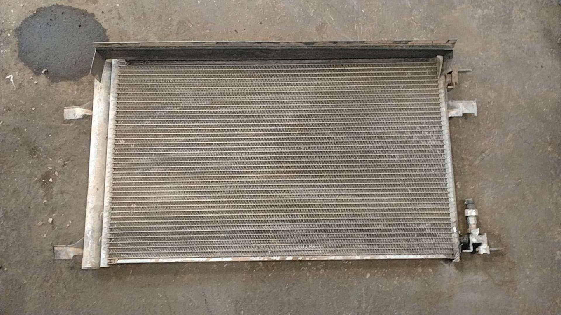 CONDENSADOR / RADIADOR AIRE ACONDICIONADO