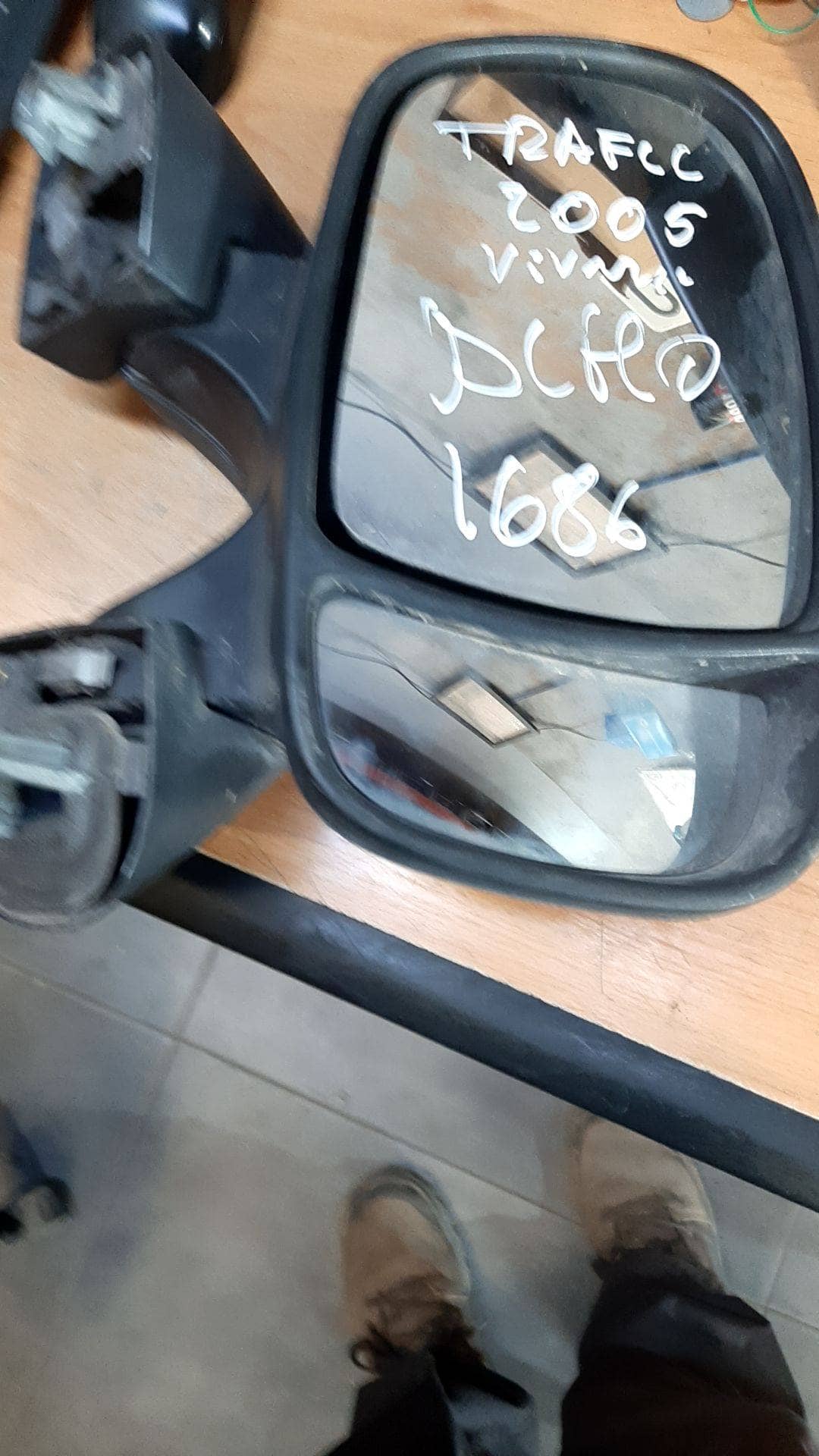RETROVISOR DERECHO