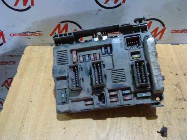 CAJA RELES / FUSIBLES