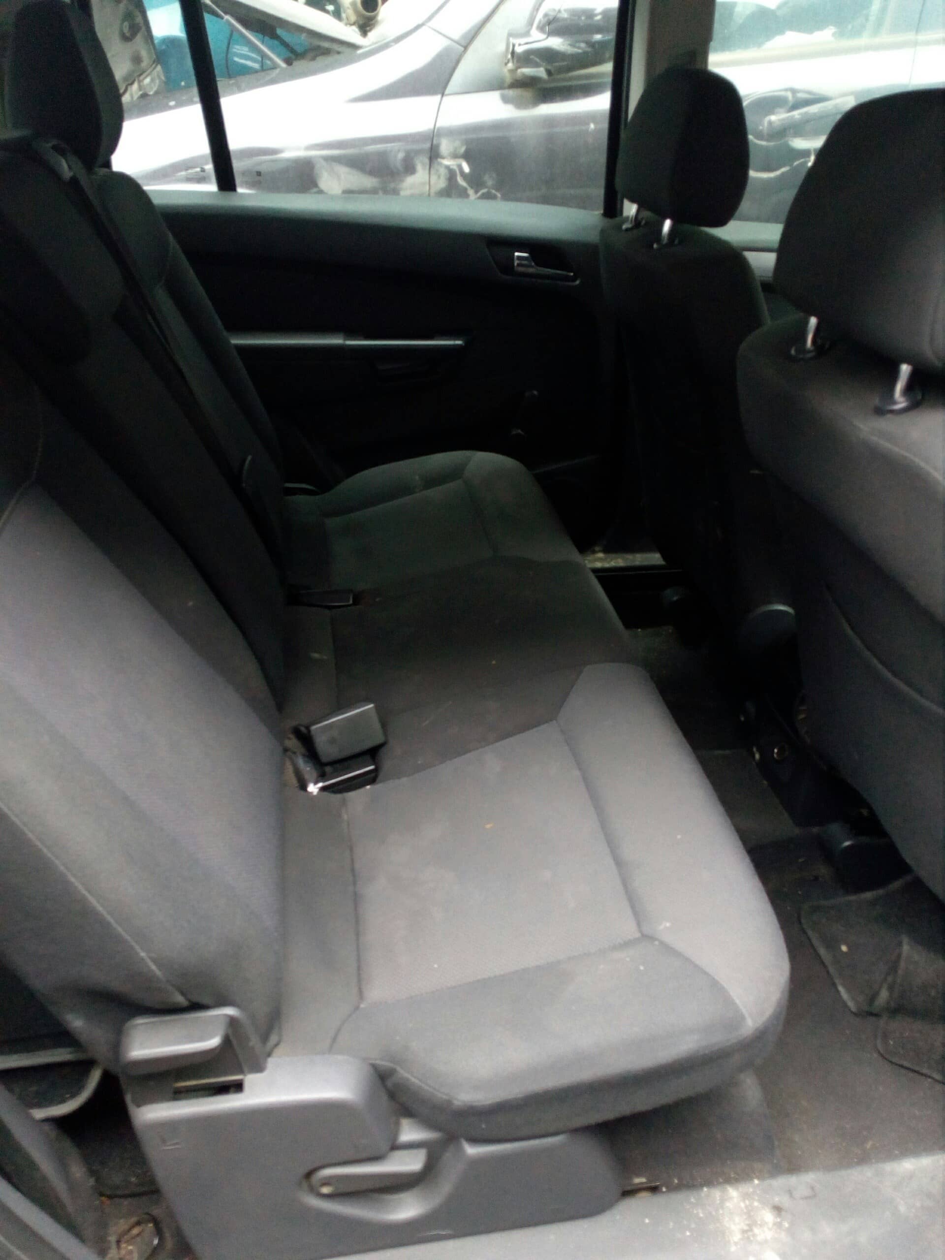 Opel Zafira B (2005->)
