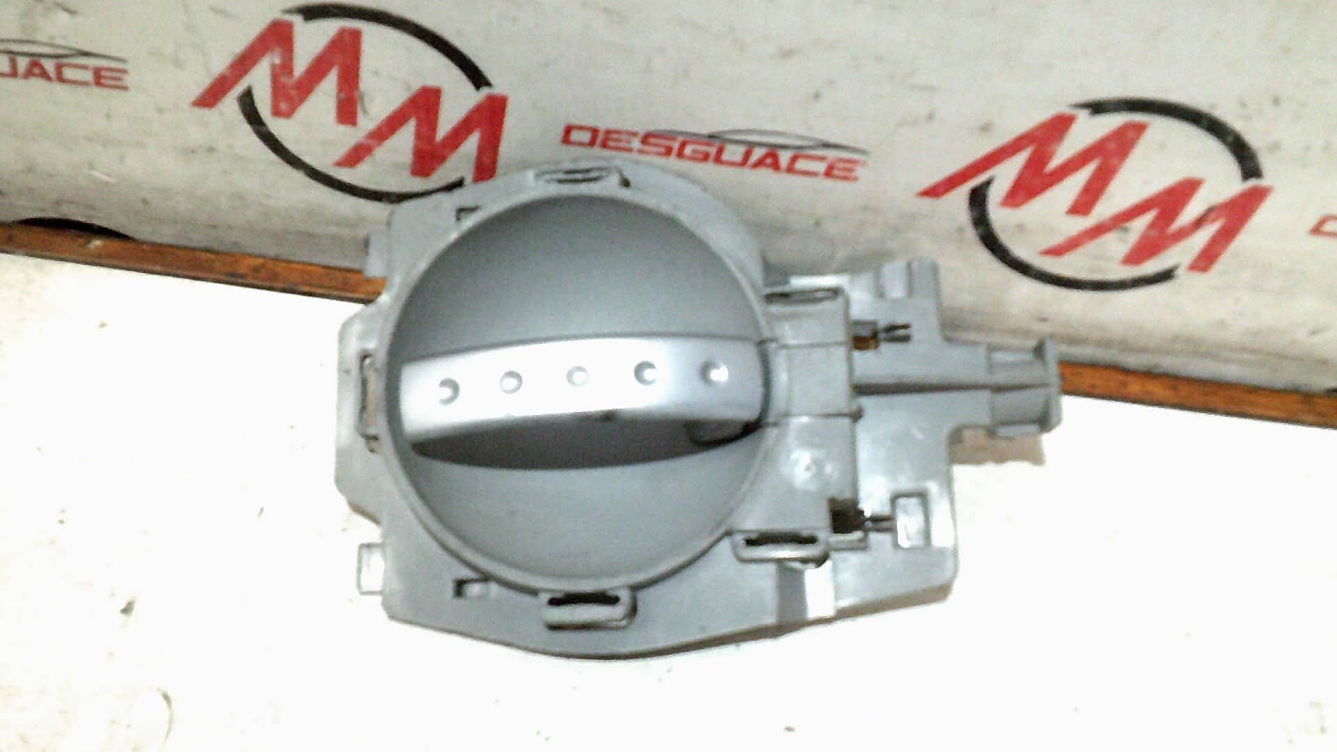 MANETA INTERIOR DELANTERA IZQUIERDA