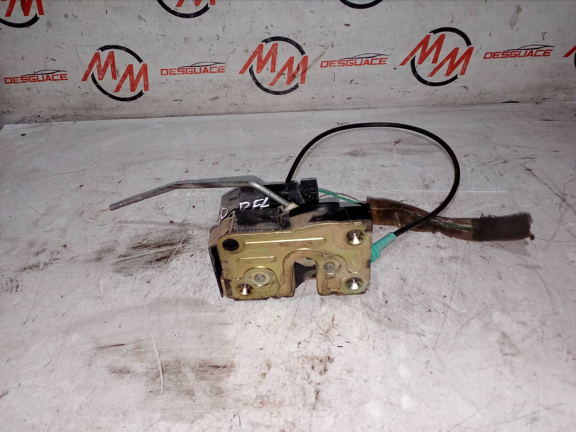CERRADURA PUERTA DELANTERA DERECHA