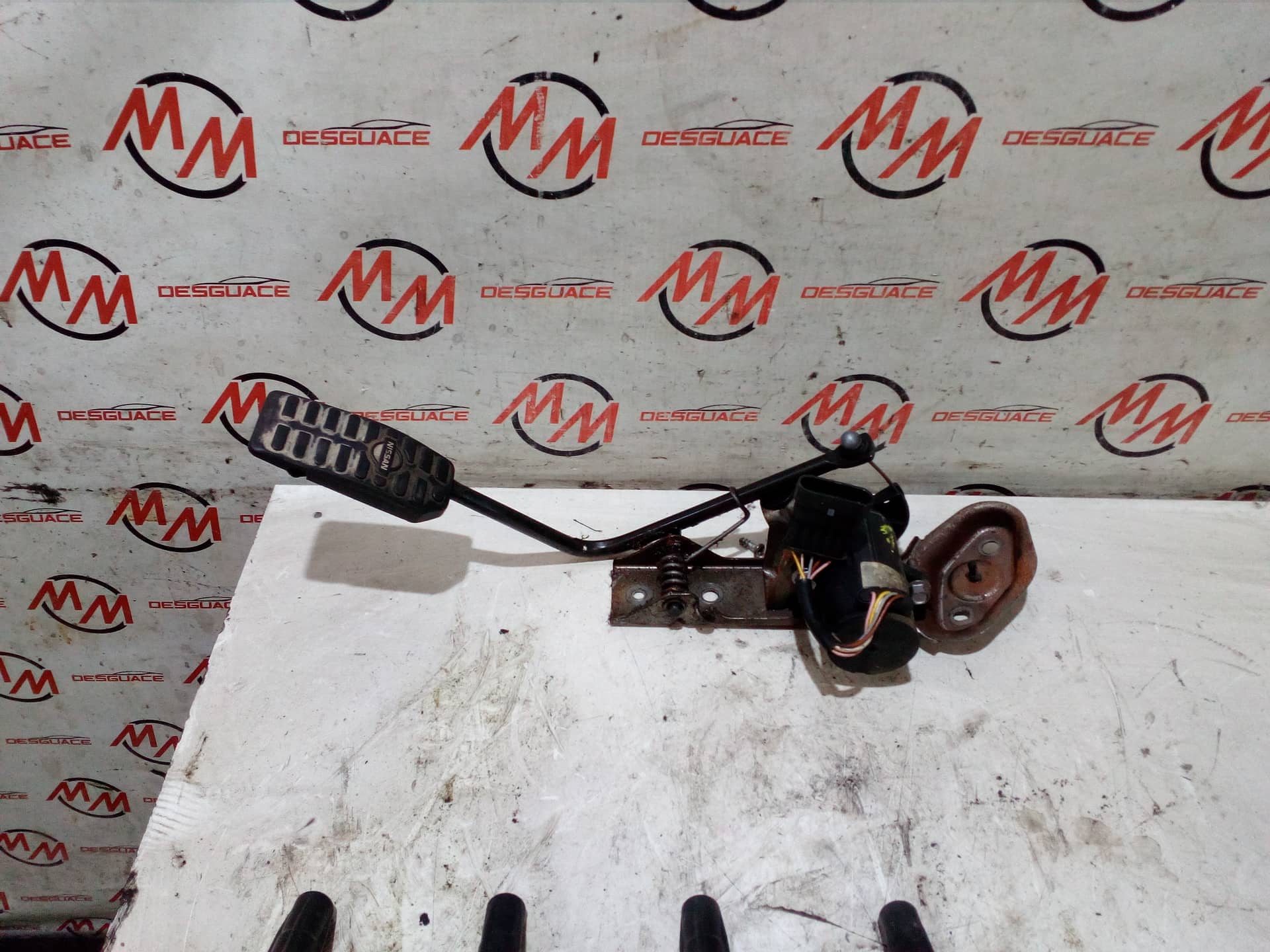 PEDAL ACELERADOR