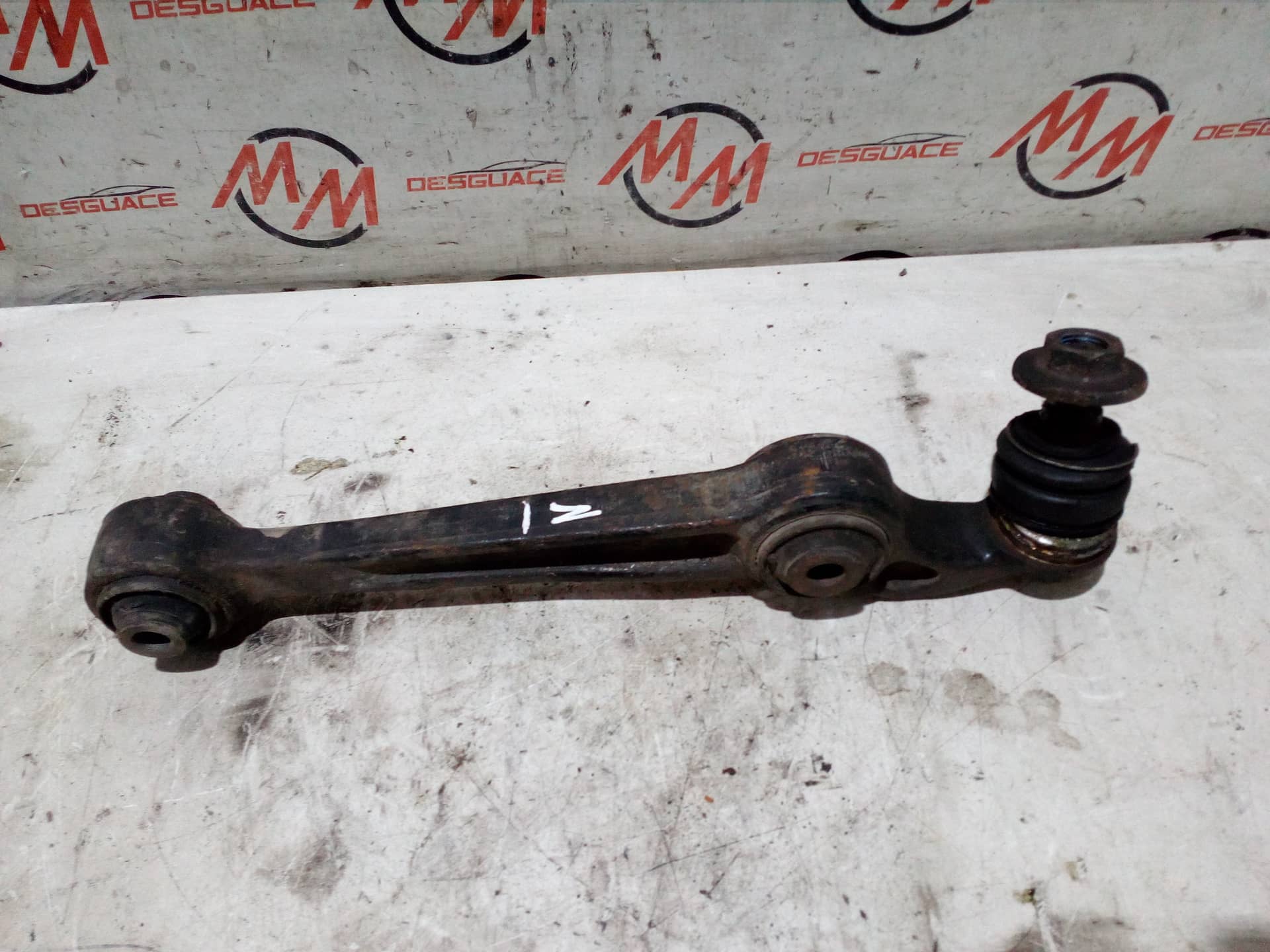 BRAZO SUSPENSION INFERIOR DELANTERO IZQUIERDO