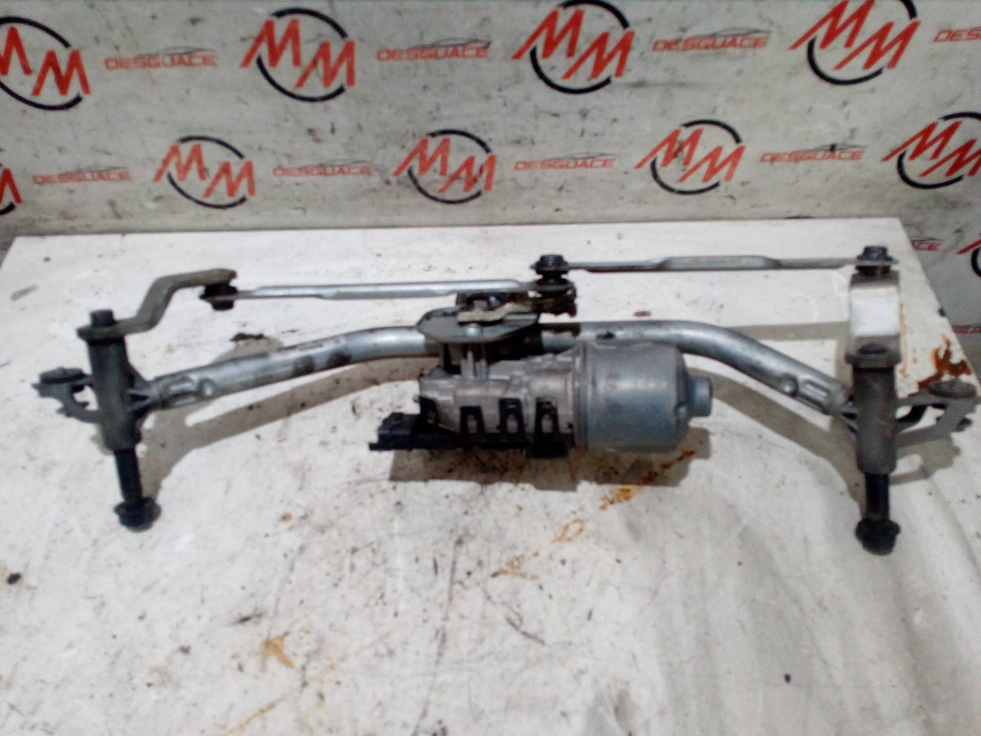 MOTOR LIMPIA DELANTERO
