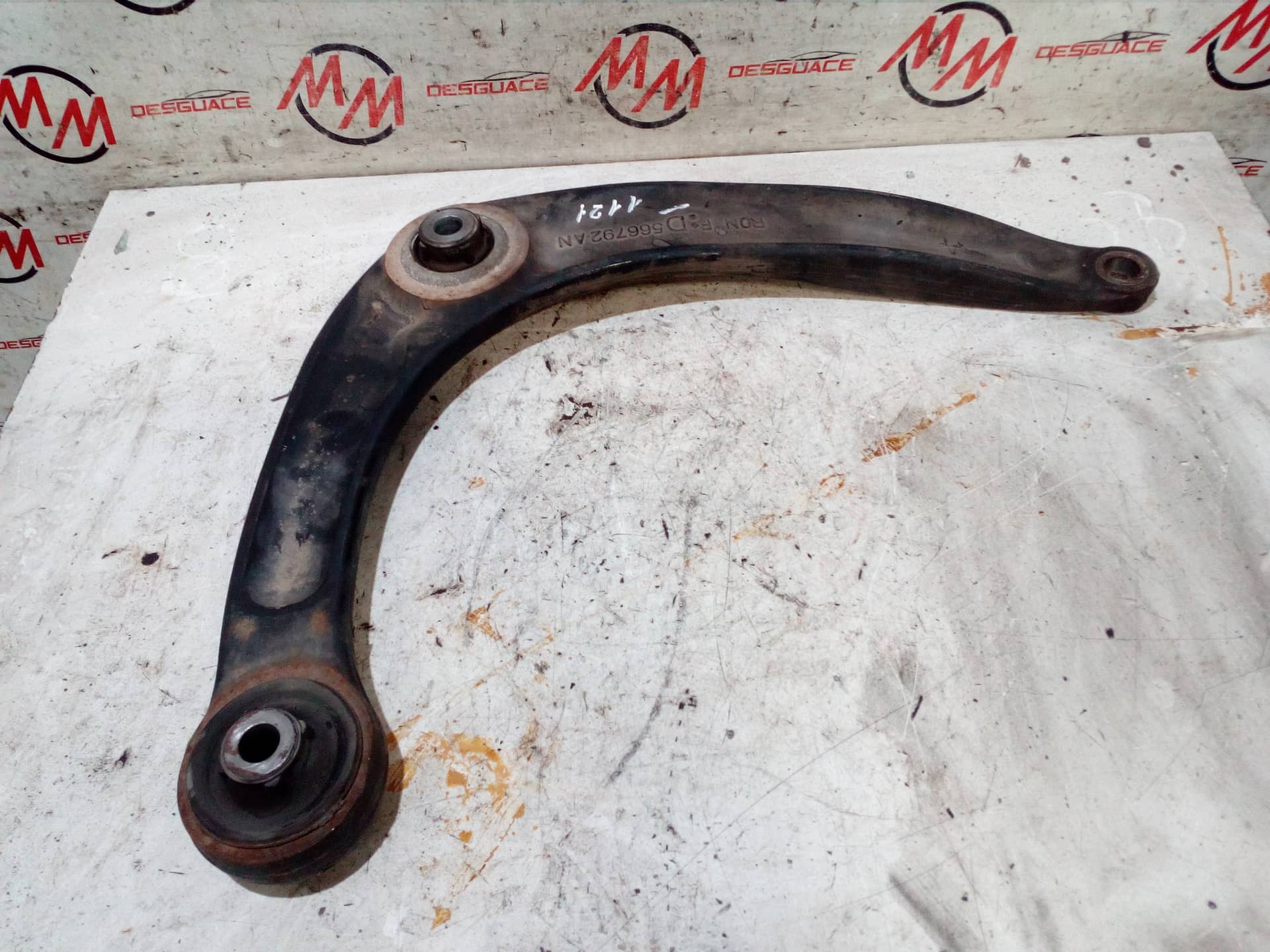 BRAZO SUSPENSION DELANTERO DERECHO