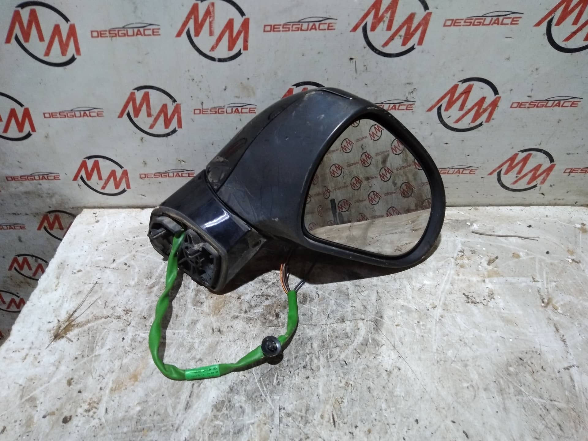 RETROVISOR DERECHO