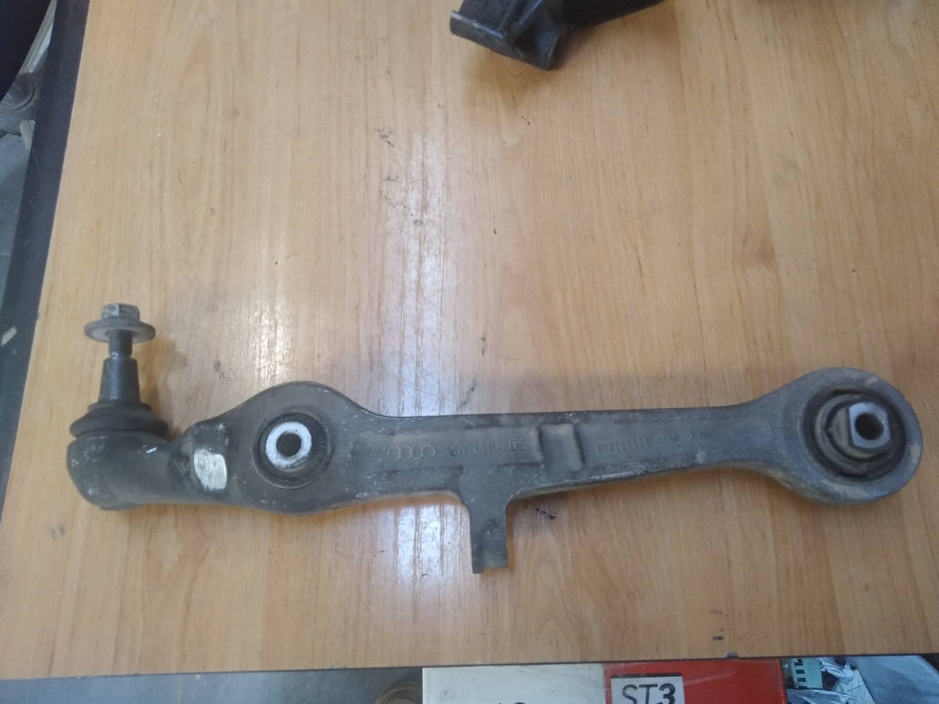 BRAZO SUSPENSION DELANTERO IZQUIERDO