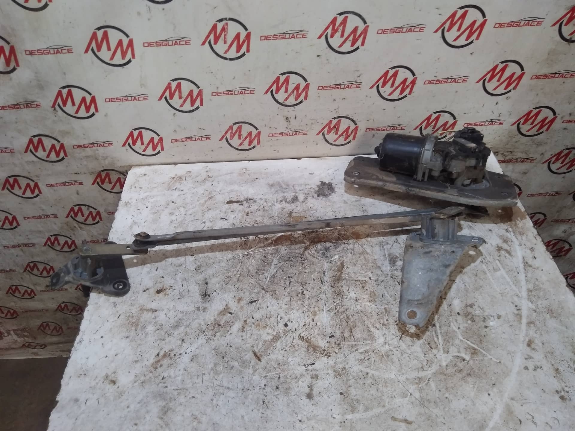 MOTOR LIMPIA DELANTERO