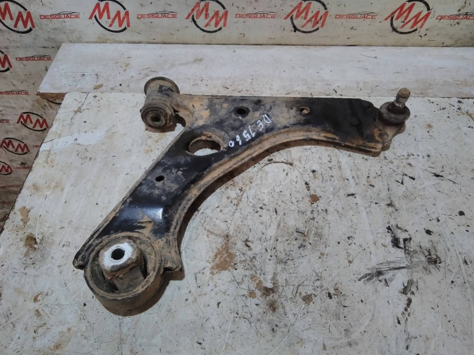 BRAZO SUSPENSION DELANTERO DERECHO