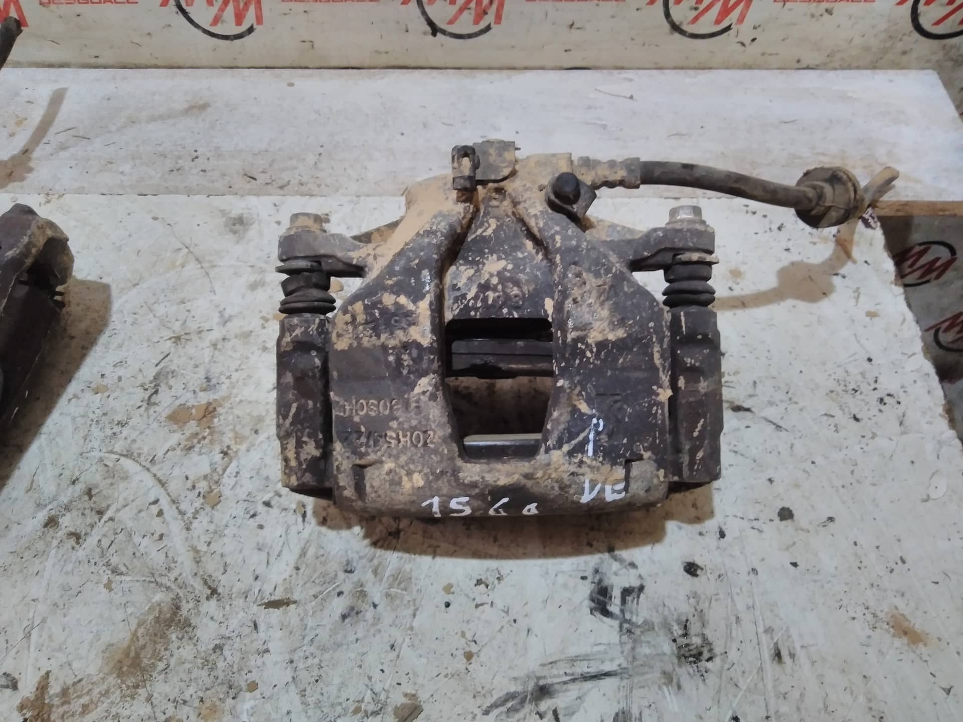 PINZA DE FRENO DELANTERA IZQUIERDA