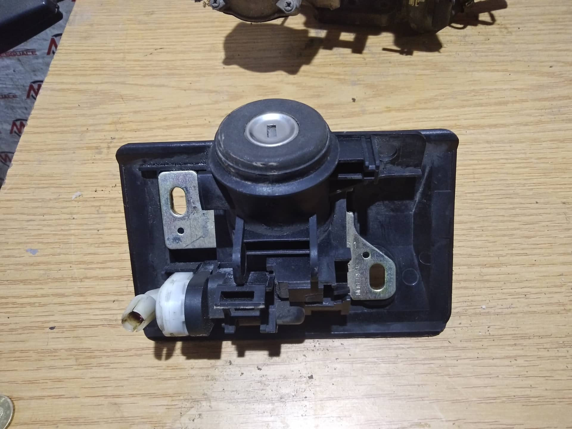 CERRADURA MALETERO / PORTON