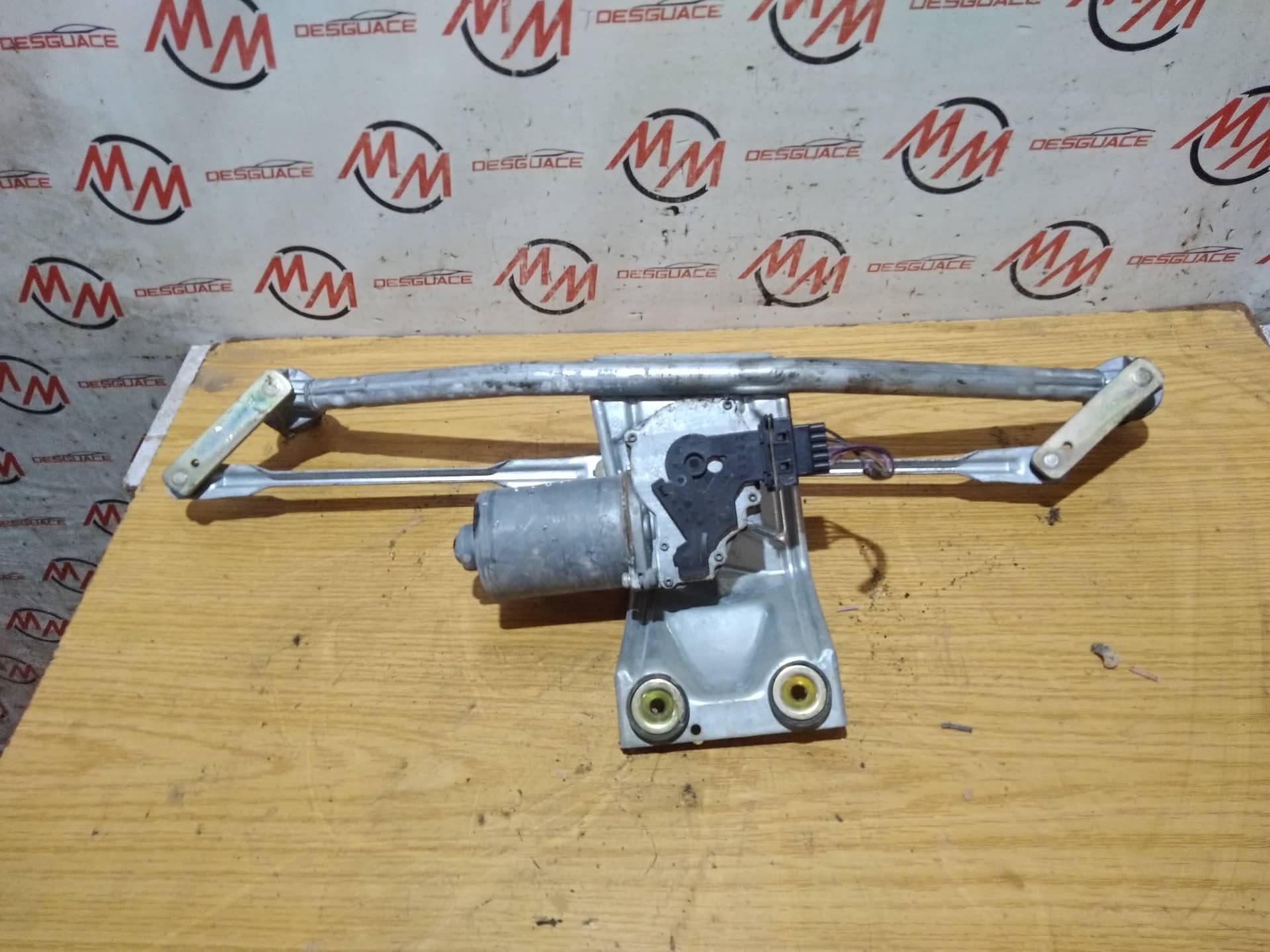 MOTOR LIMPIA DELANTERO