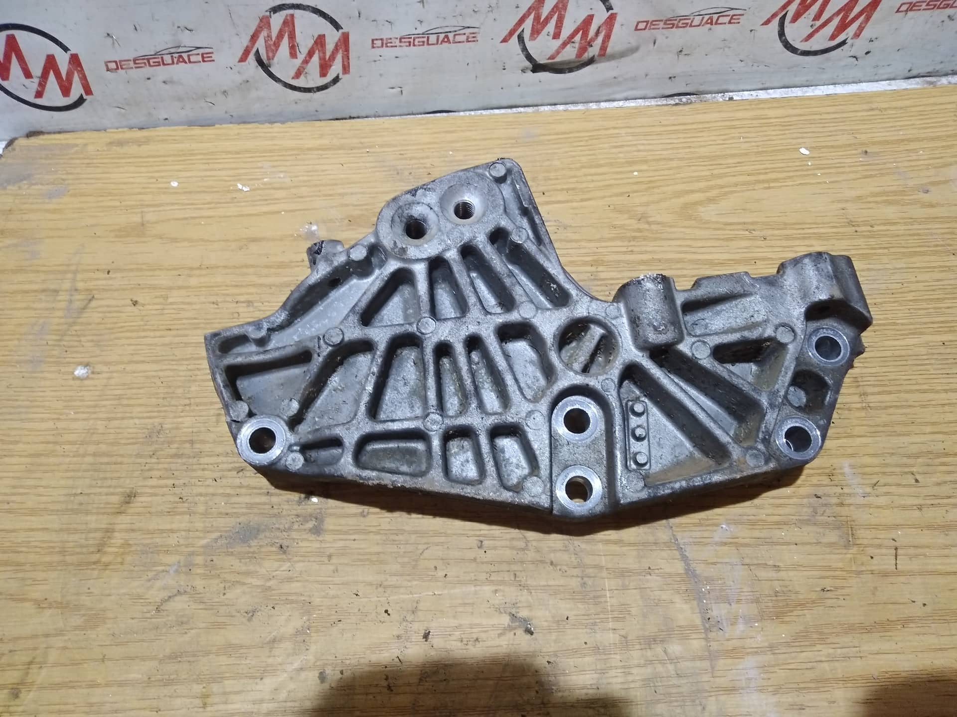 SOPORTE MOTOR