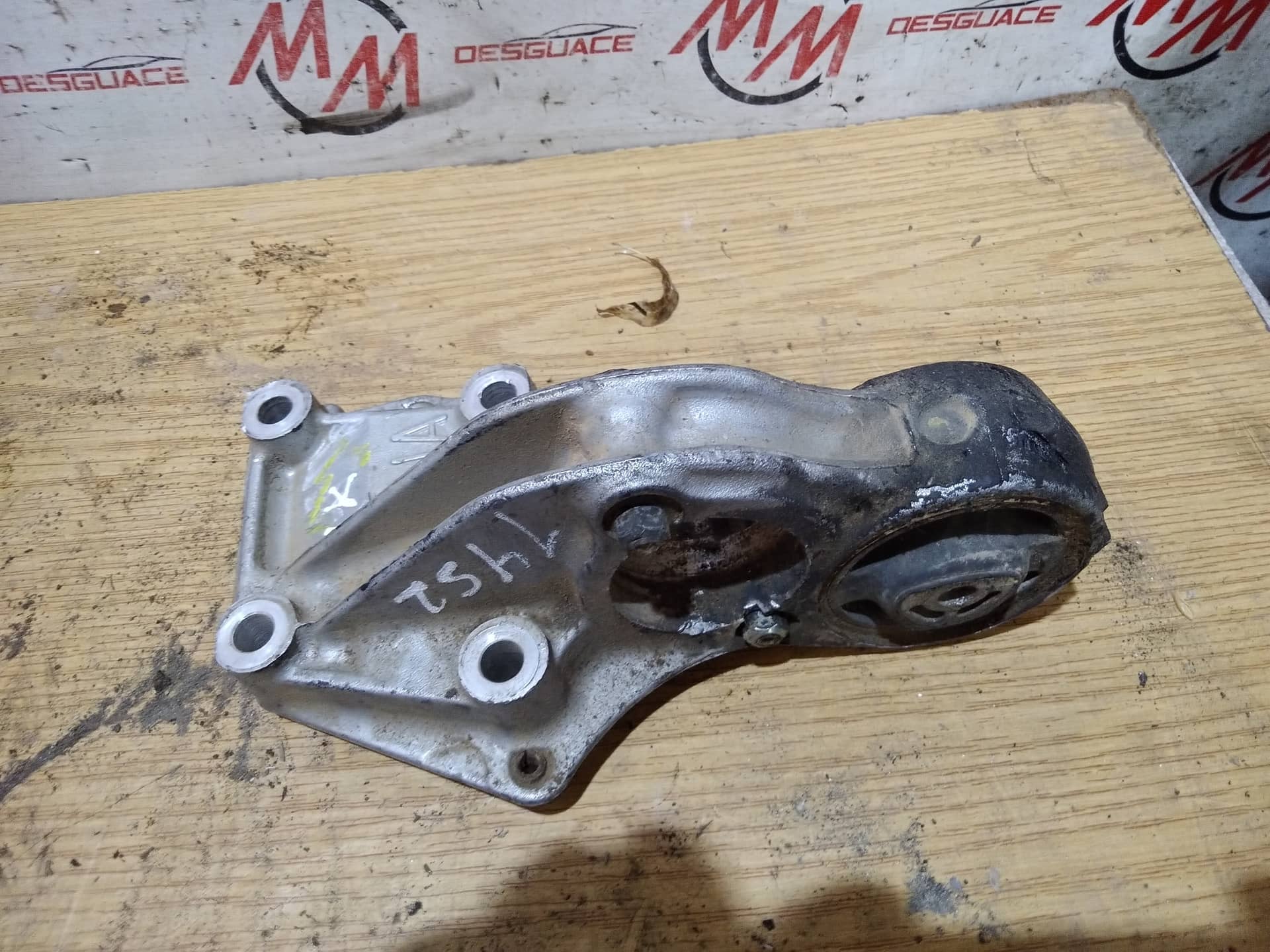SOPORTE MOTOR