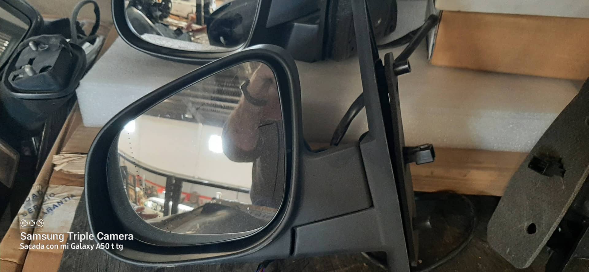 RETROVISOR IZQUIERDO