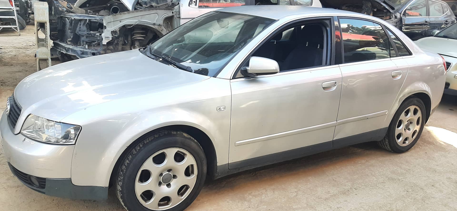 Audi A4 Avant (8E)(2004->)