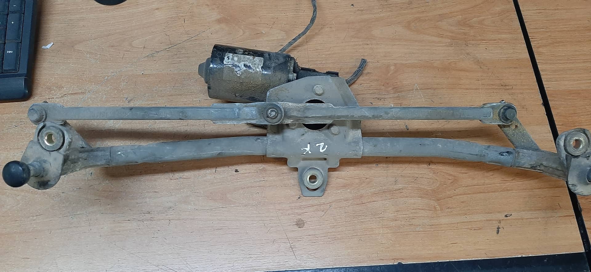MOTOR LIMPIA DELANTERO